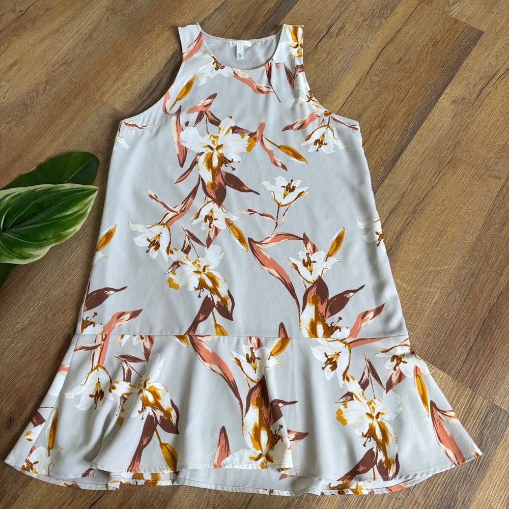 Leith racerback gray with floral pattern shift dress Sz. S (c)